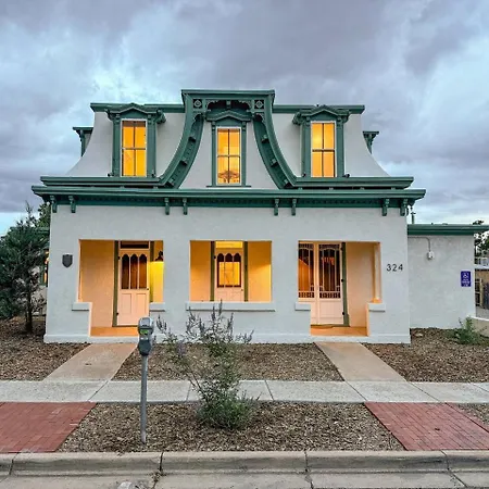 The Apache Plume At The Hesch House - Prime Location In The Railyard Art's District Apartment